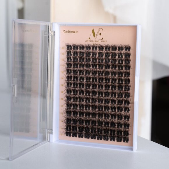 Cluster Eyelashes - Picture 1 of 4